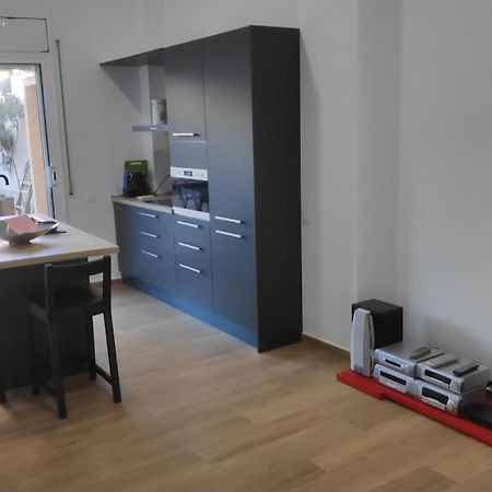 Precioso Apartamento Con Magnifico Patio. Sant Feliu de Llobregat Eksteriør bilde